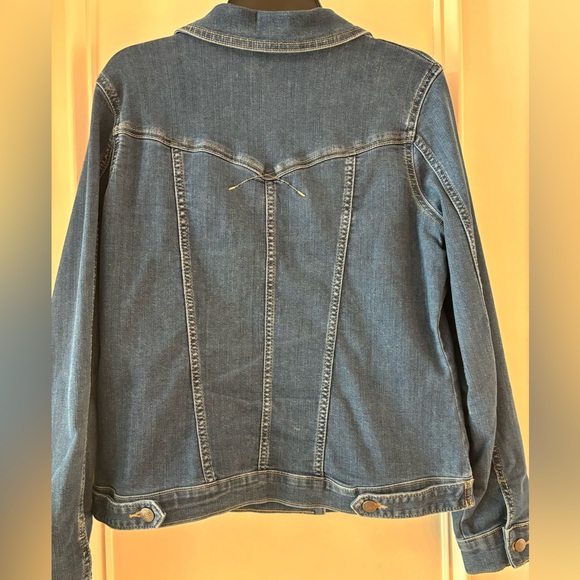 Women’s Riders by Lee Indigo Jean Jacket - Picture 6 of 16